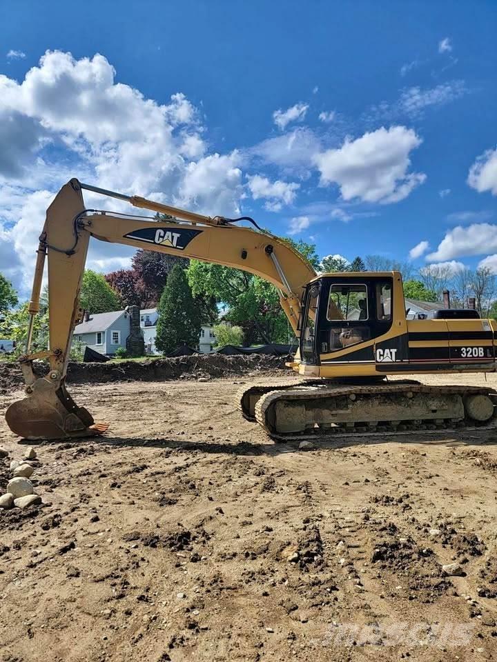 CAT 320BL 대형 굴삭기 29톤 이상