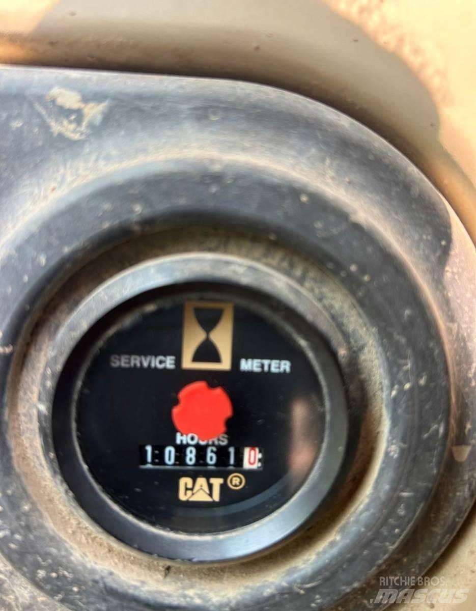 CAT 320C 대형 굴삭기 29톤 이상