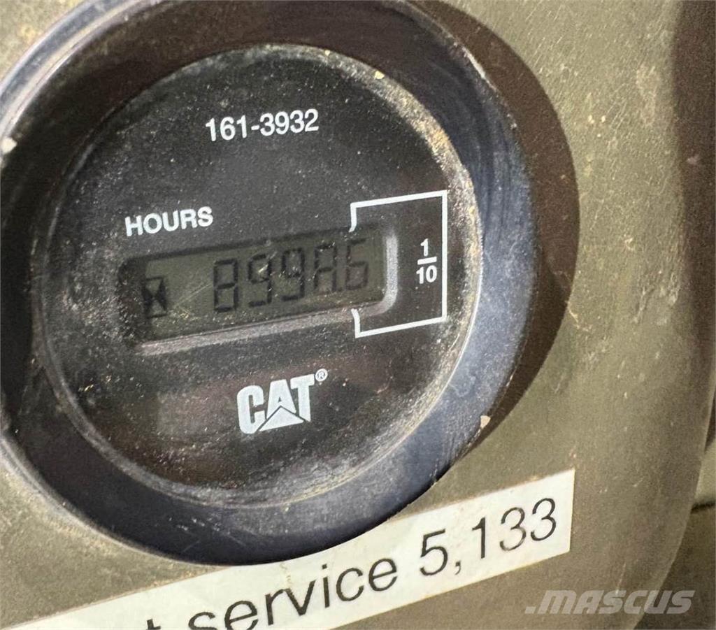 CAT 320DL 대형 굴삭기 29톤 이상