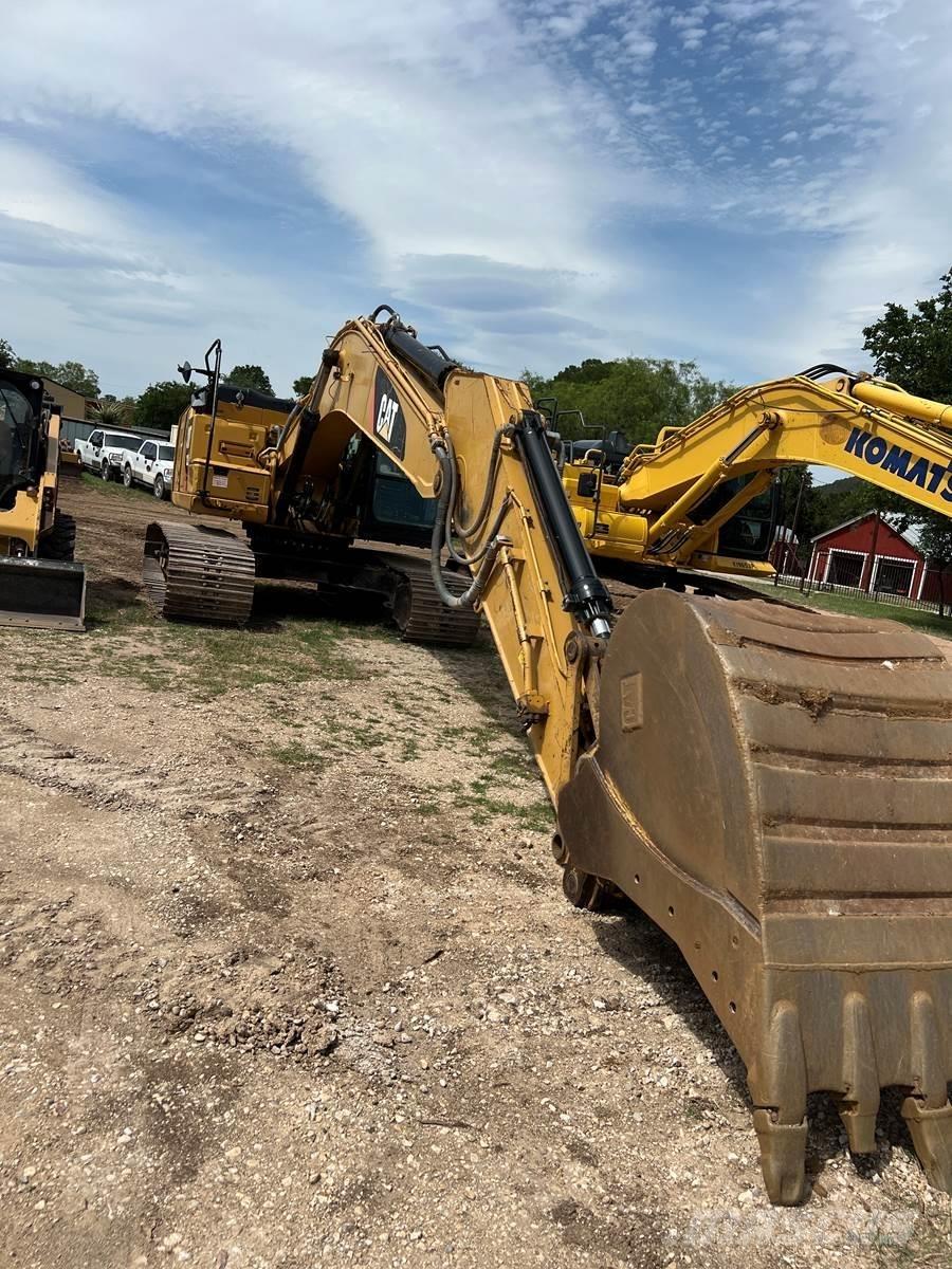 CAT 323FL 대형 굴삭기 29톤 이상