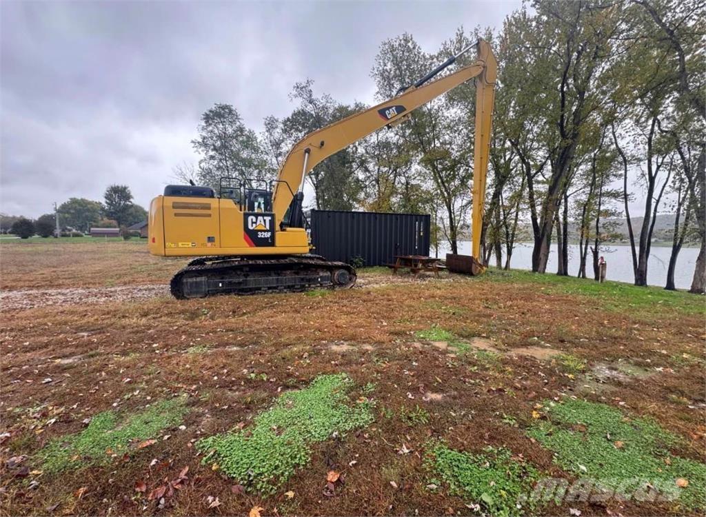 CAT 326F 롱리치 굴삭기