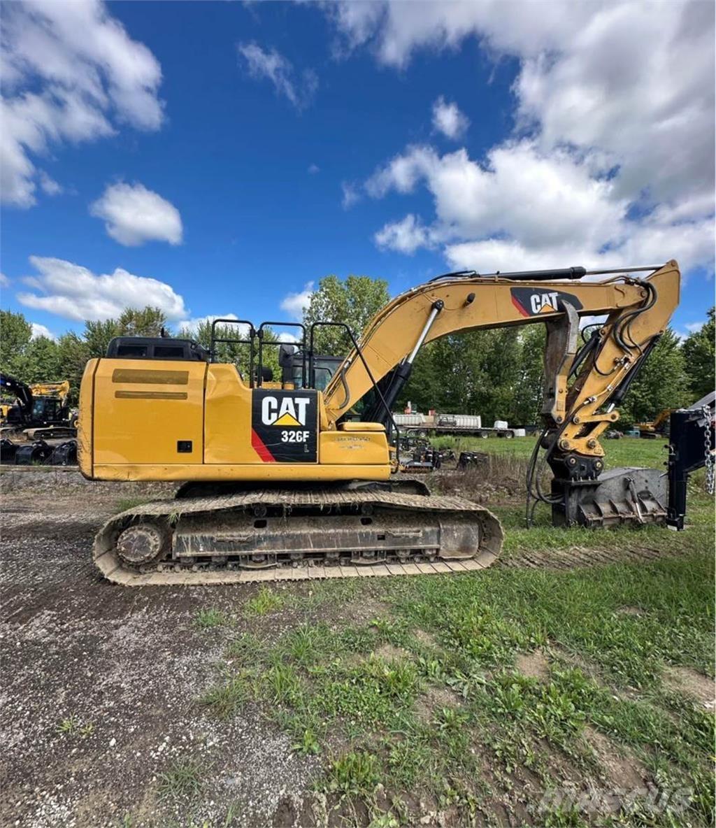 CAT 326FL 대형 굴삭기 29톤 이상