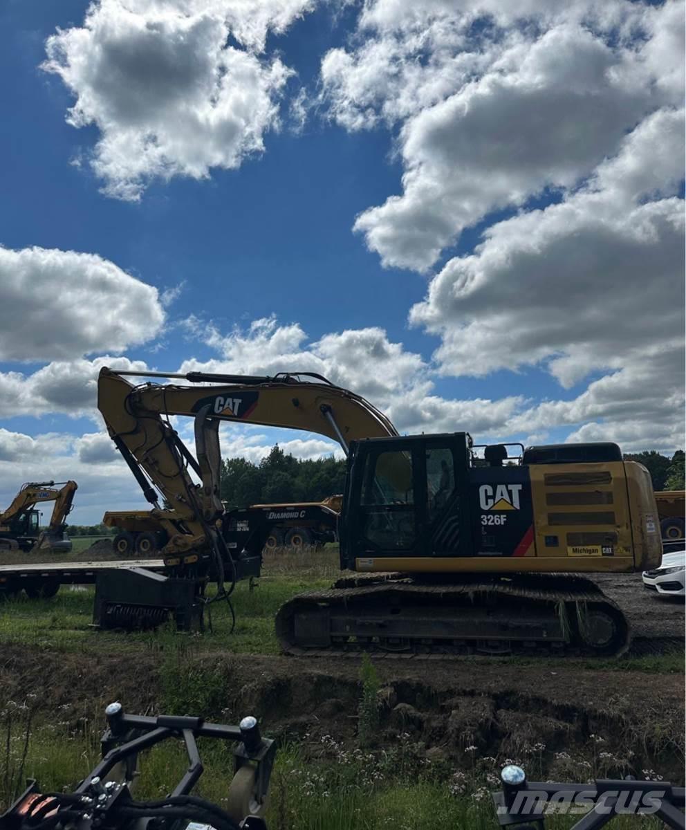 CAT 326FL 대형 굴삭기 29톤 이상