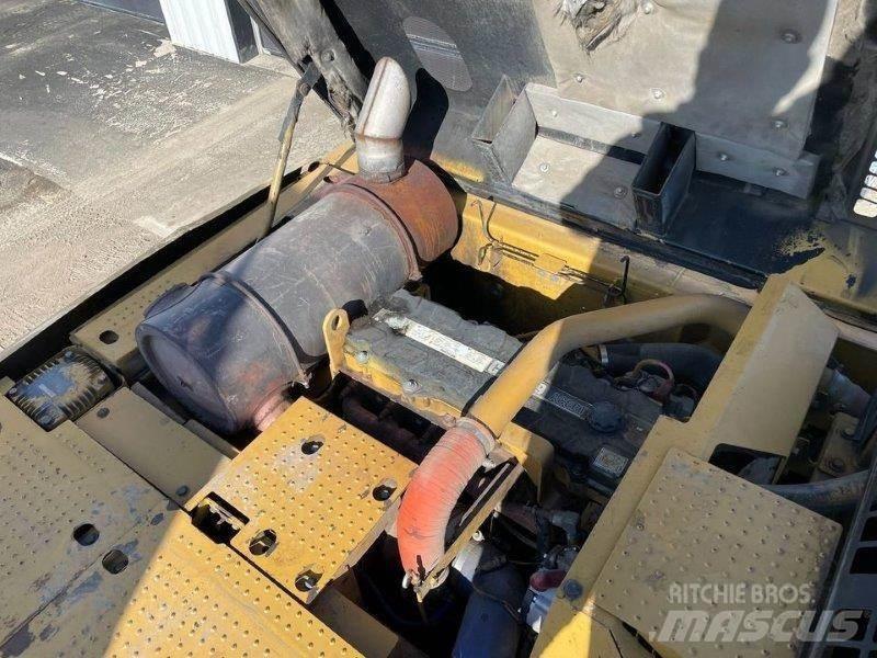 CAT 330D 대형 굴삭기 29톤 이상