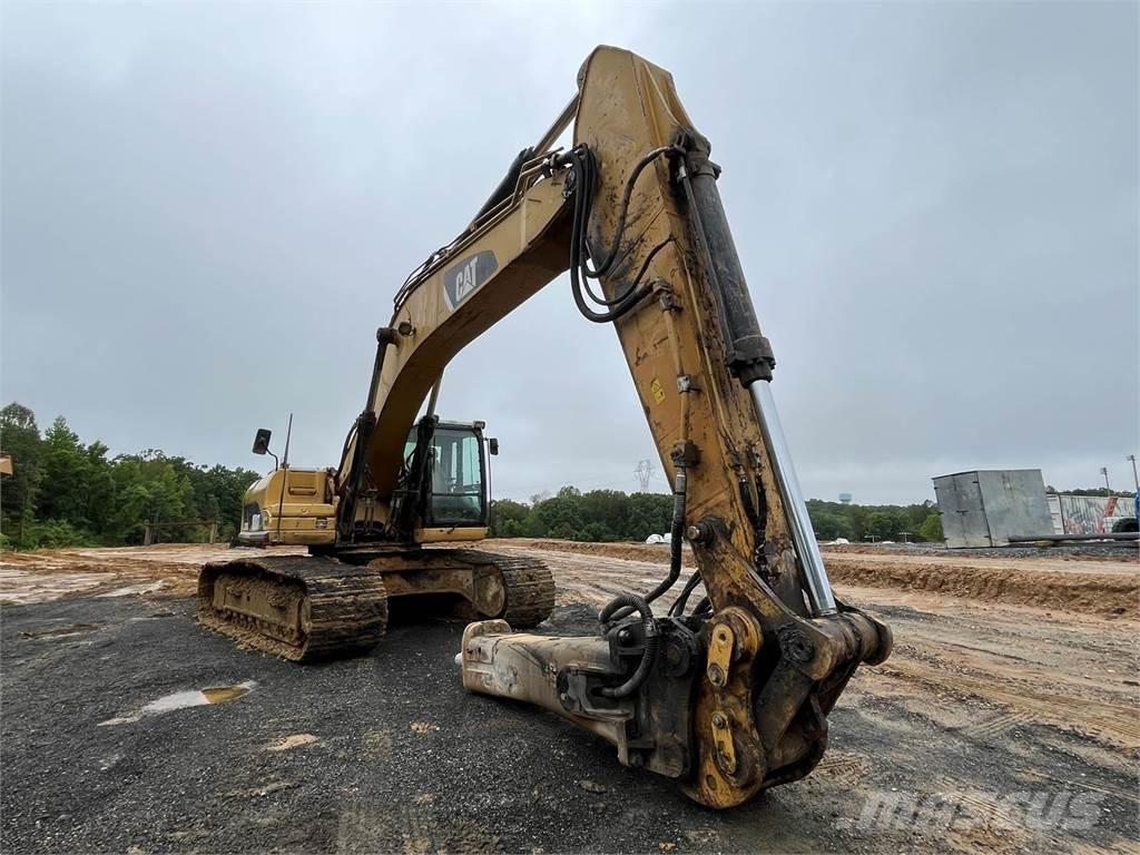 CAT 330DL 대형 굴삭기 29톤 이상