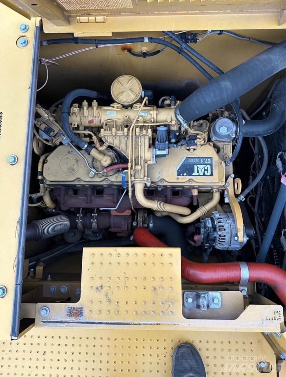 CAT 330GC 대형 굴삭기 29톤 이상