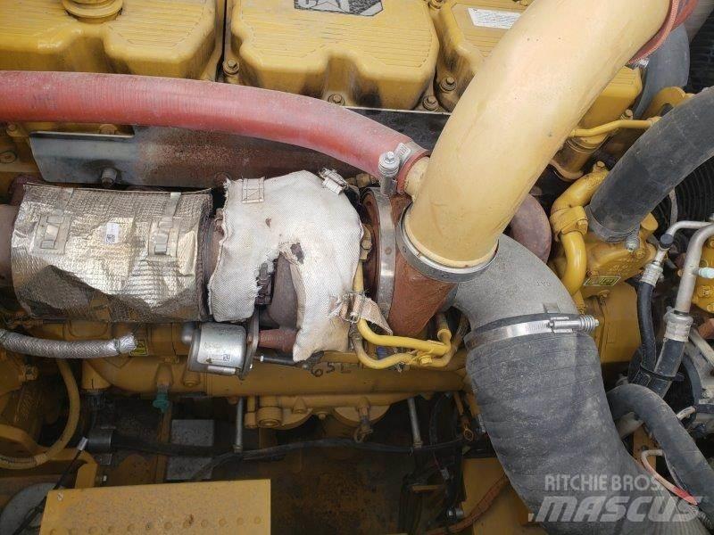 CAT 390FL 대형 굴삭기 29톤 이상