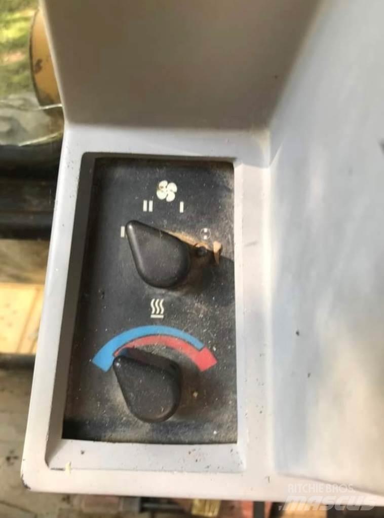 CAT 416B 백호로더