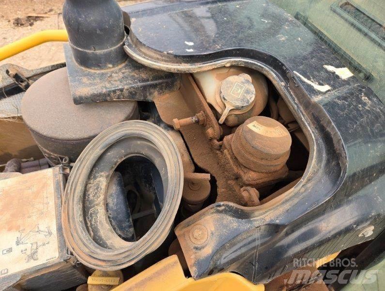 CAT 416E 백호로더