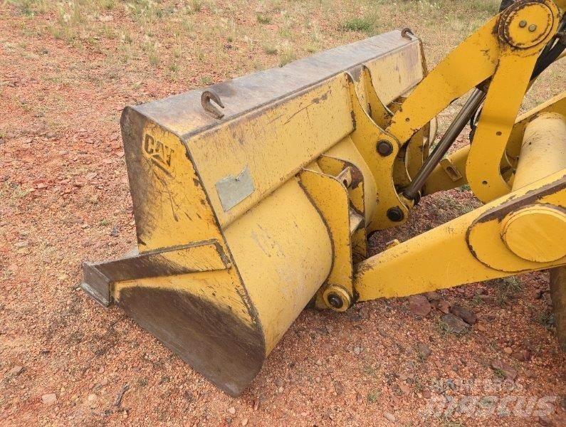 CAT 420D 백호로더