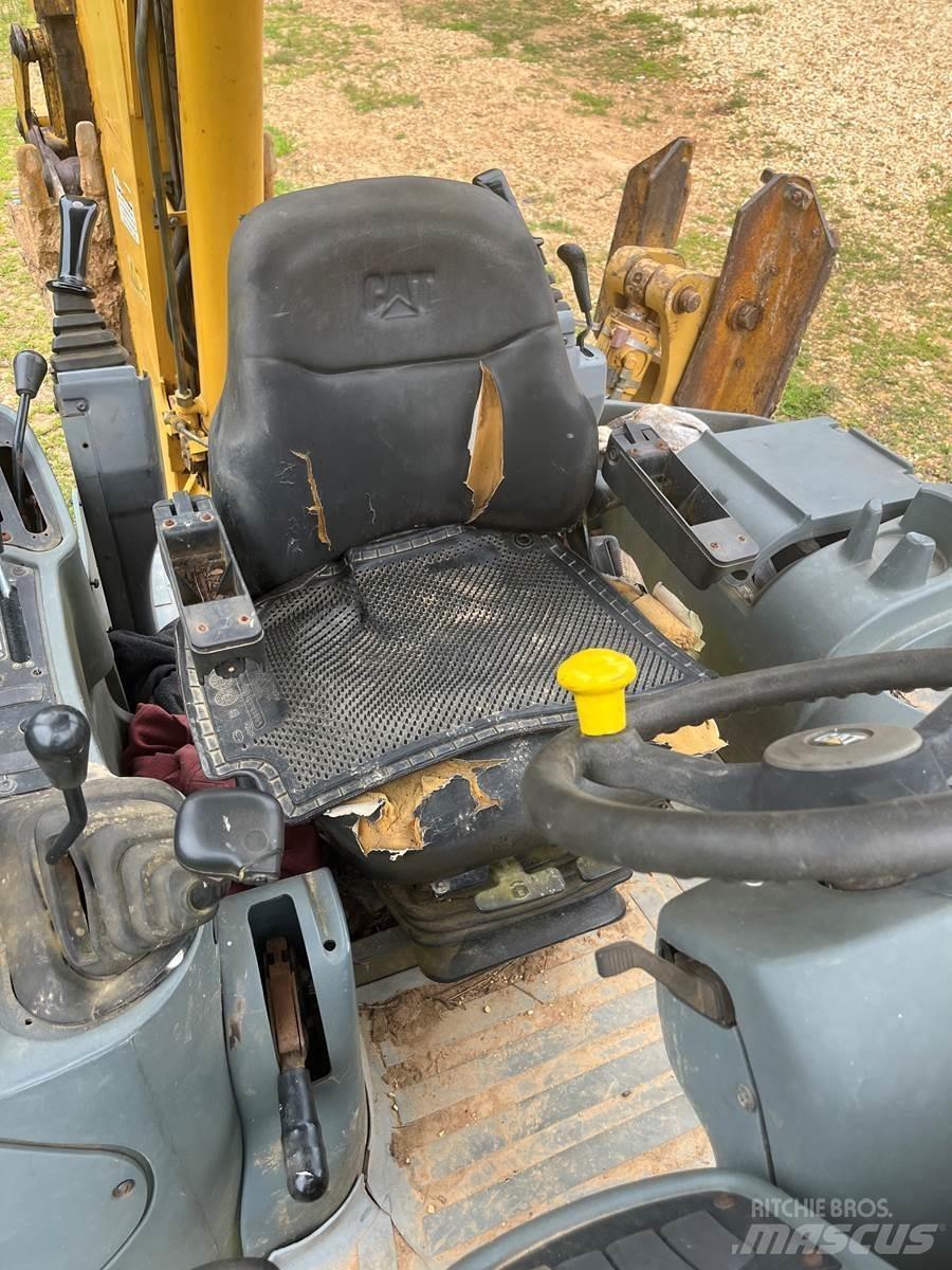 CAT 420D 백호로더