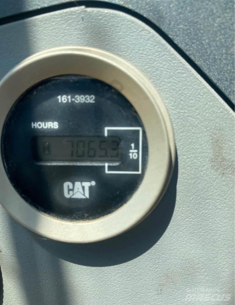 CAT 420E 백호로더