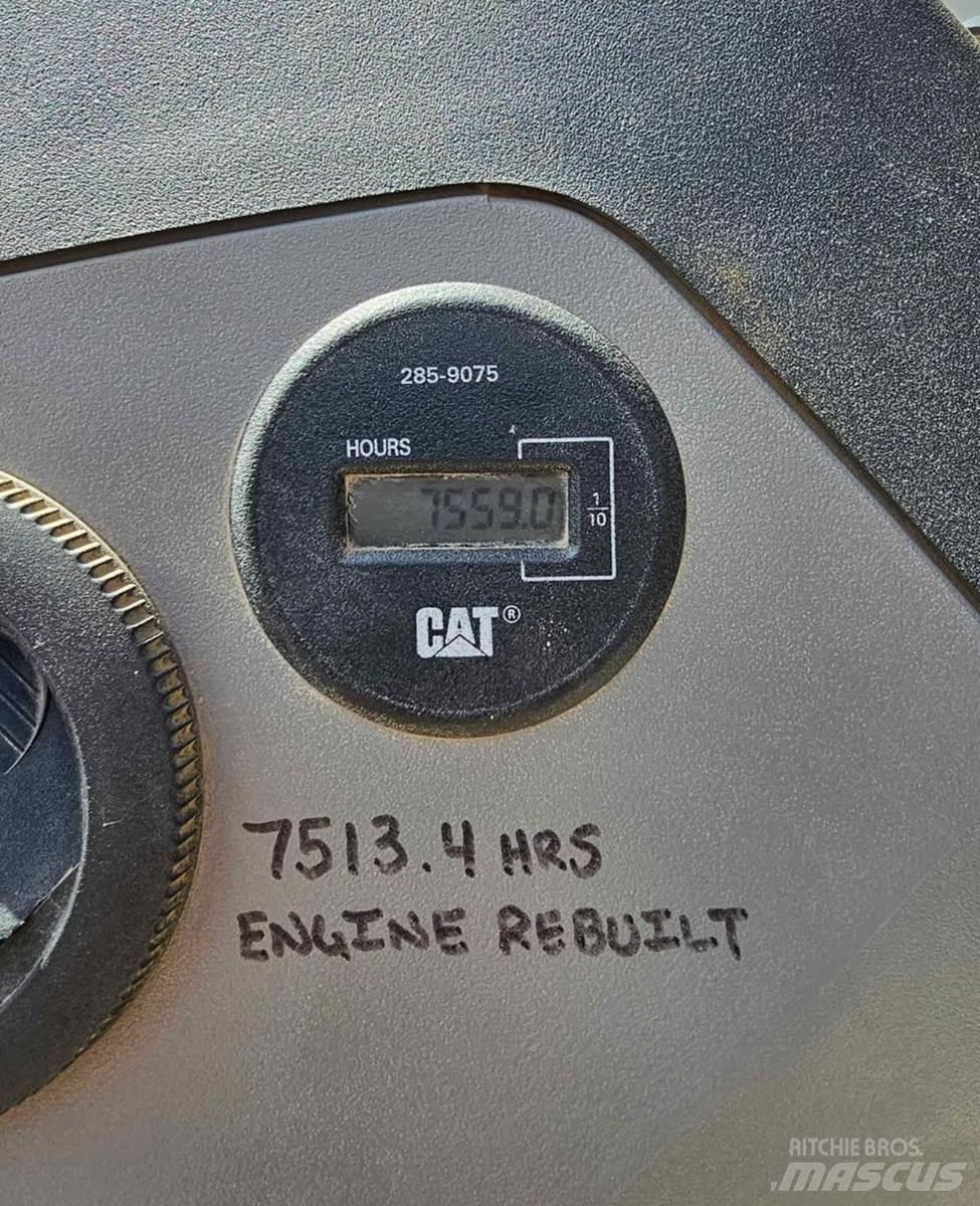 CAT 420E 백호로더