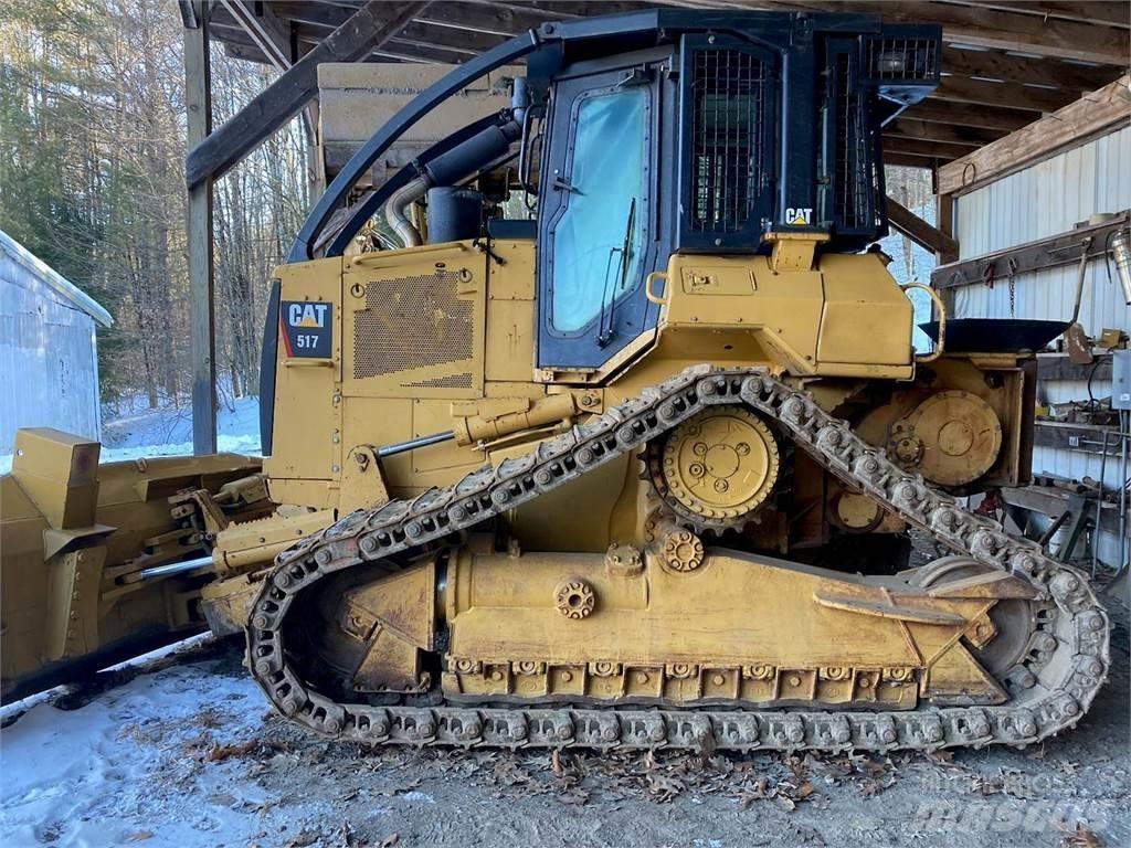 CAT 517 목재스키더