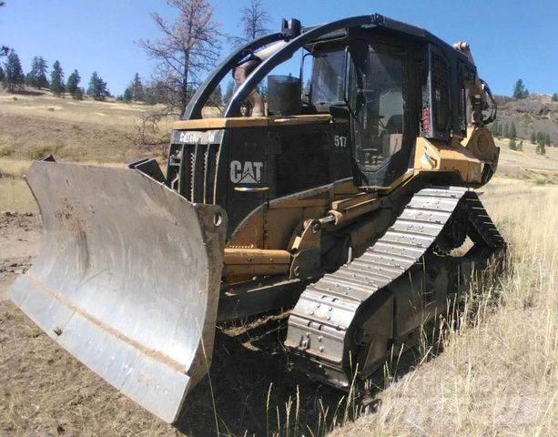 CAT 517 목재스키더