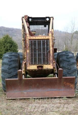 CAT 518 목재스키더