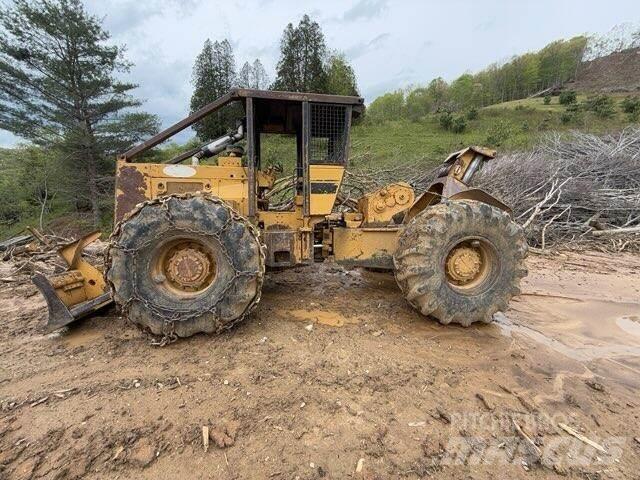 CAT 518 목재스키더