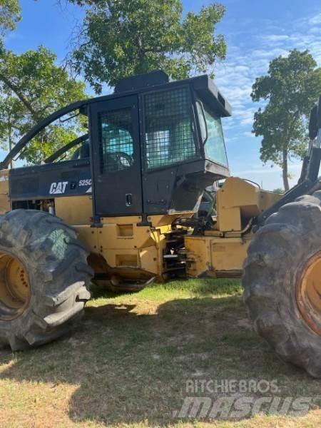 CAT 525C 목재스키더