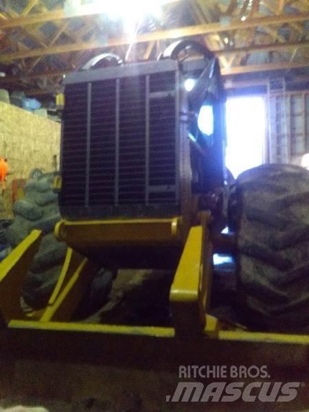 CAT 525C 목재스키더
