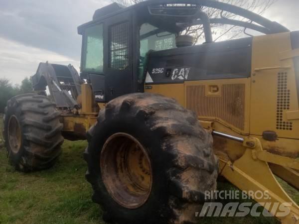 CAT 525C 목재스키더