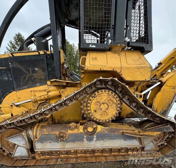 CAT 527 목재스키더