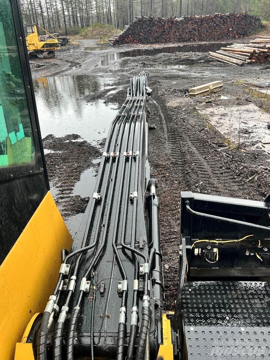CAT 558LL 굴절식 크레인