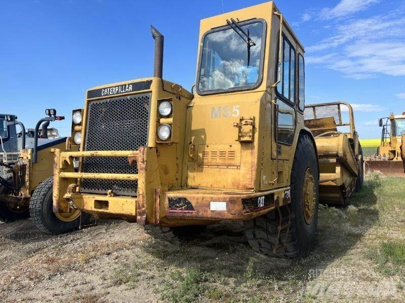 CAT 621E 스크레이퍼