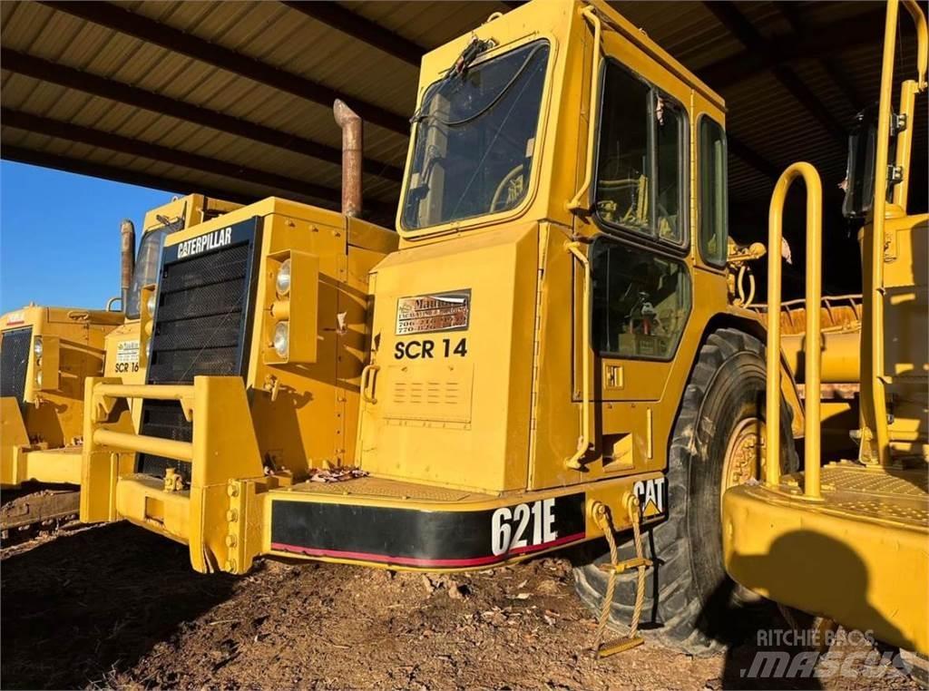 CAT 621E 스크레이퍼