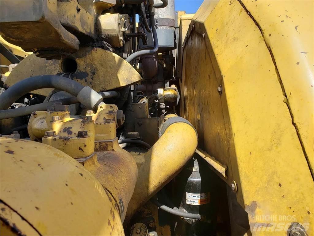 CAT 631D 스크레이퍼
