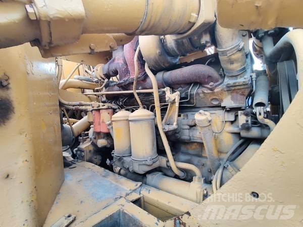 CAT 637C 스크레이퍼
