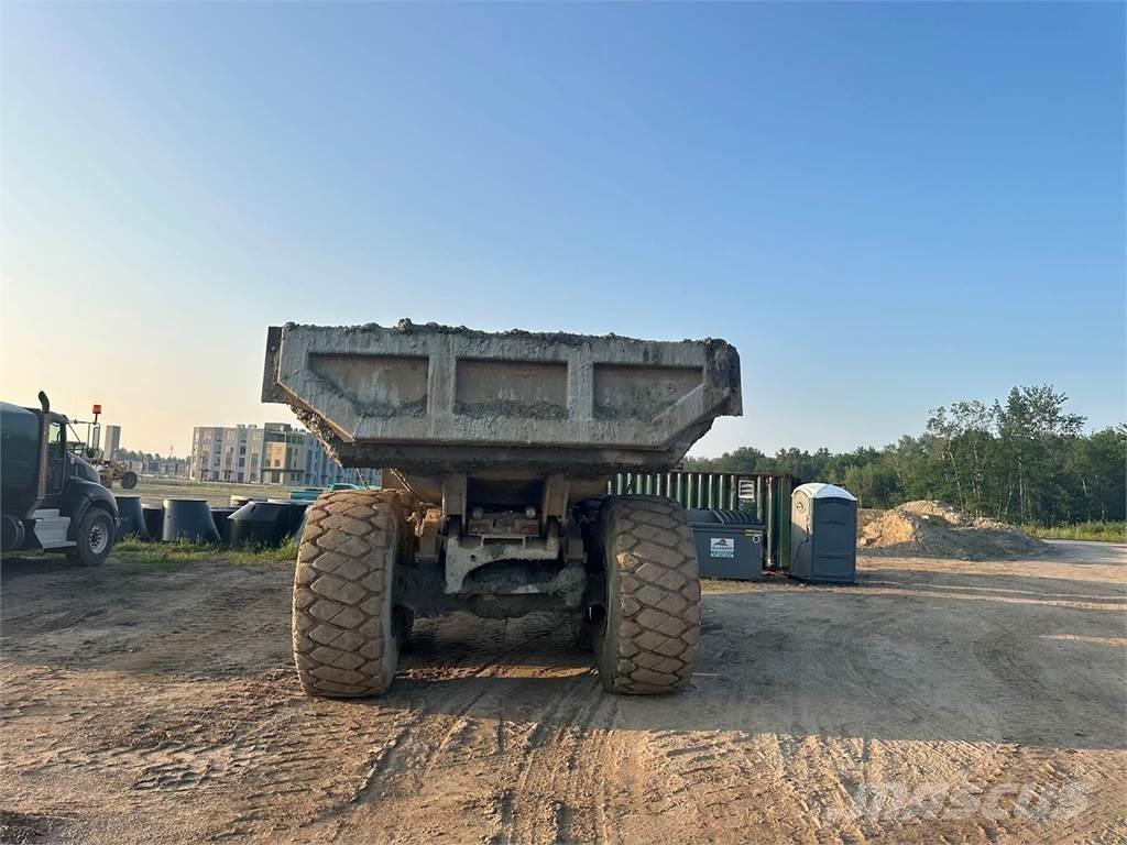 CAT 740 연결식 홀러