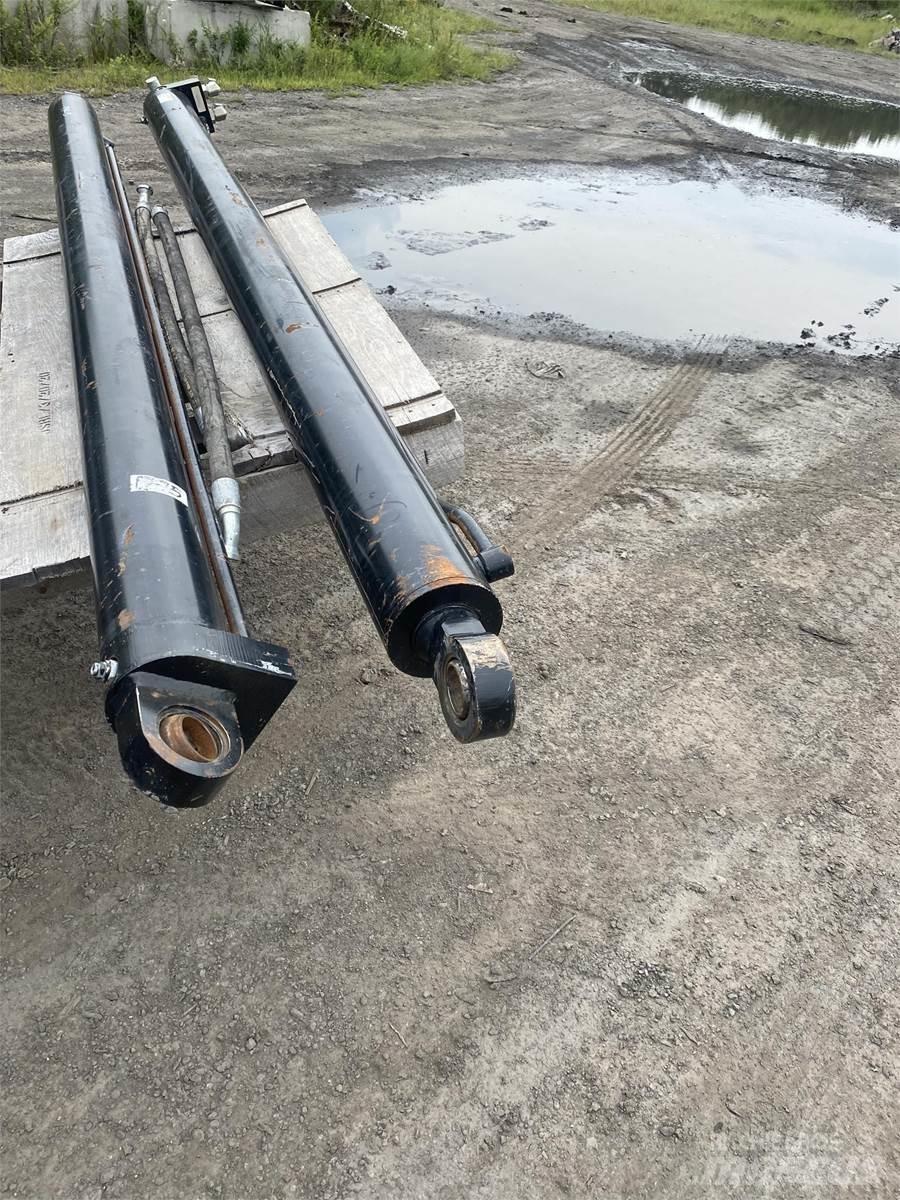CAT 740B 운송 장비 - 기타