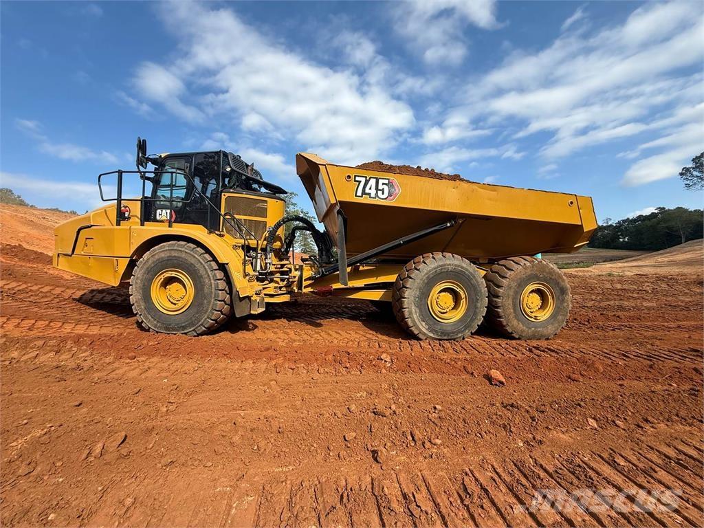 CAT 745 연결식 홀러