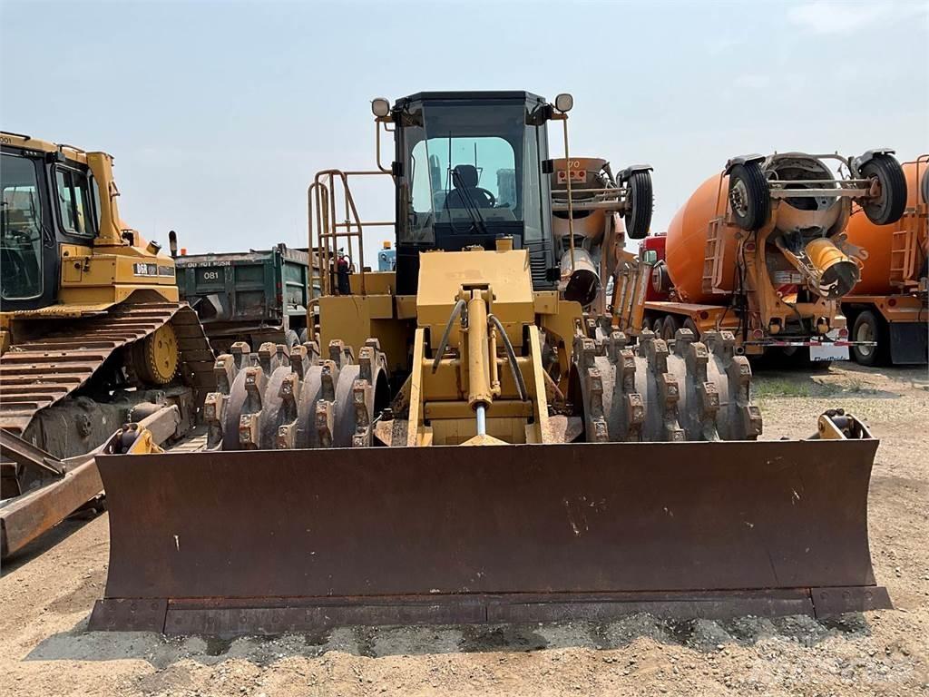 CAT 815F 토양 다짐기
