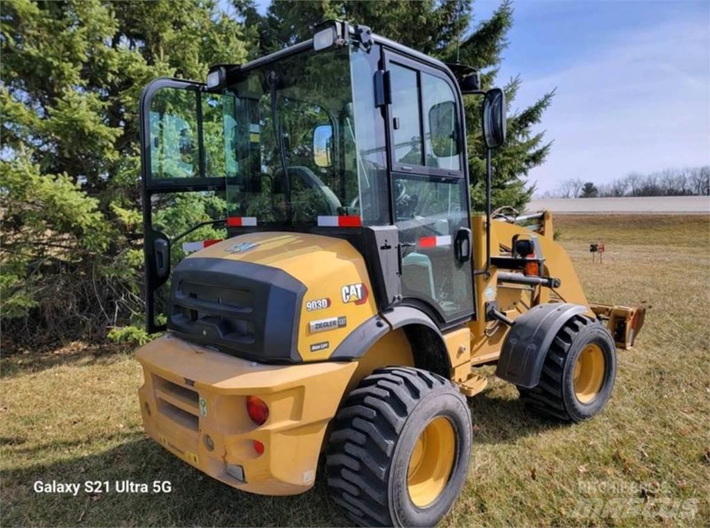 CAT 903D  휠로우더