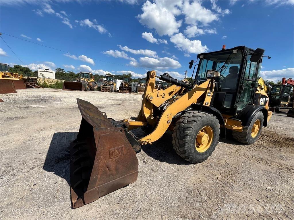 CAT 906  휠로우더