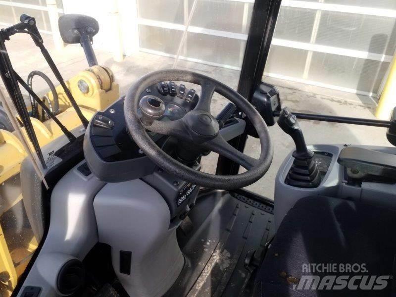 CAT 906M  휠로우더