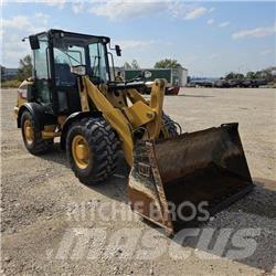 CAT 906M  휠로우더