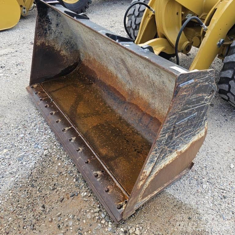 CAT 906M  휠로우더