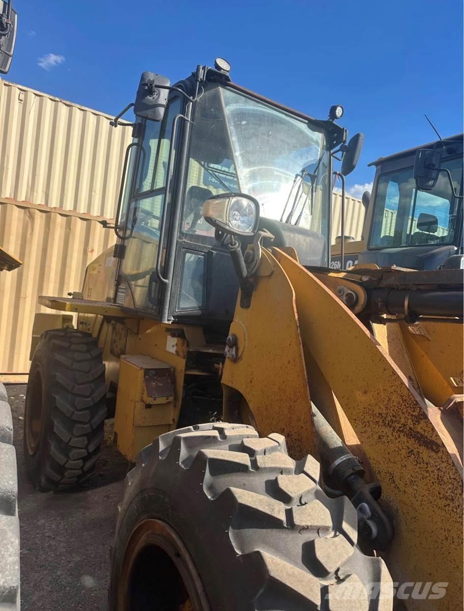 CAT 910M  휠로우더