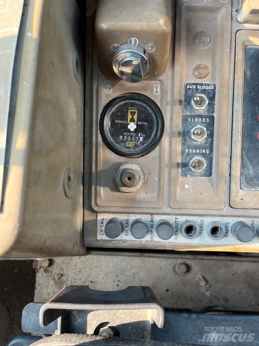 CAT 916  휠로우더