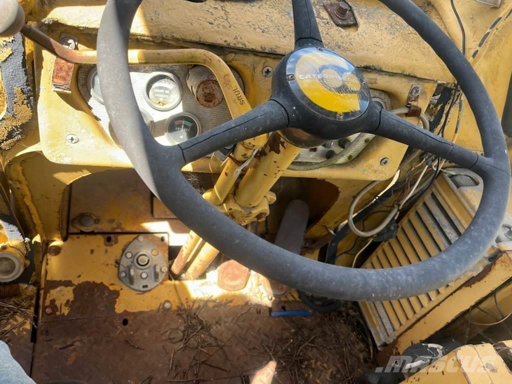 CAT 922B  휠로우더