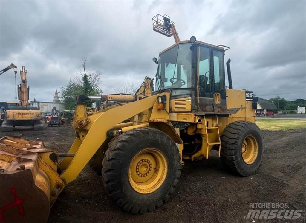CAT 924F  휠로우더