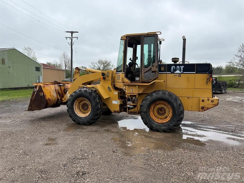 CAT 924F  휠로우더
