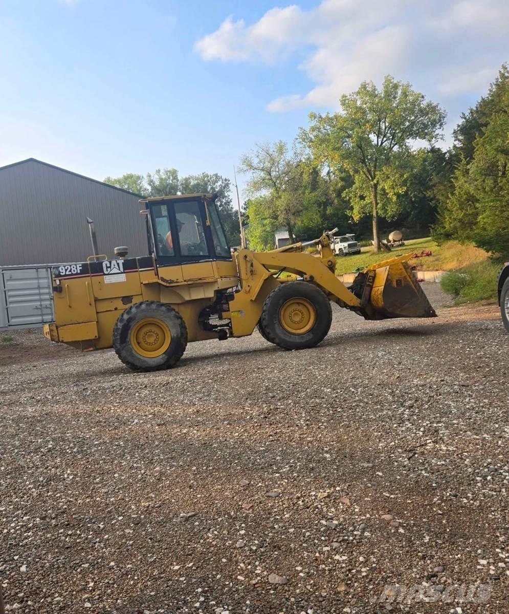 CAT 928F  휠로우더