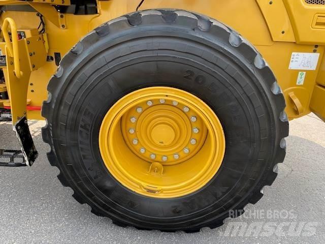 CAT 938M  휠로우더
