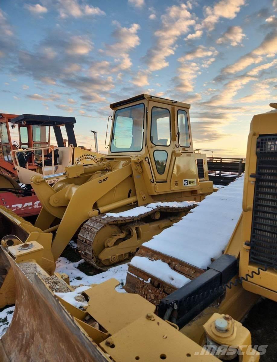CAT 943 궤도식 로우더