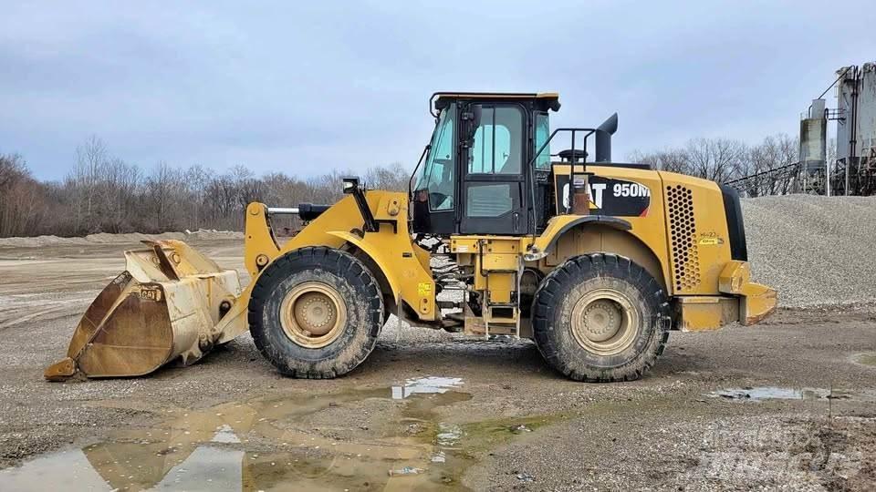 CAT 950M  휠로우더