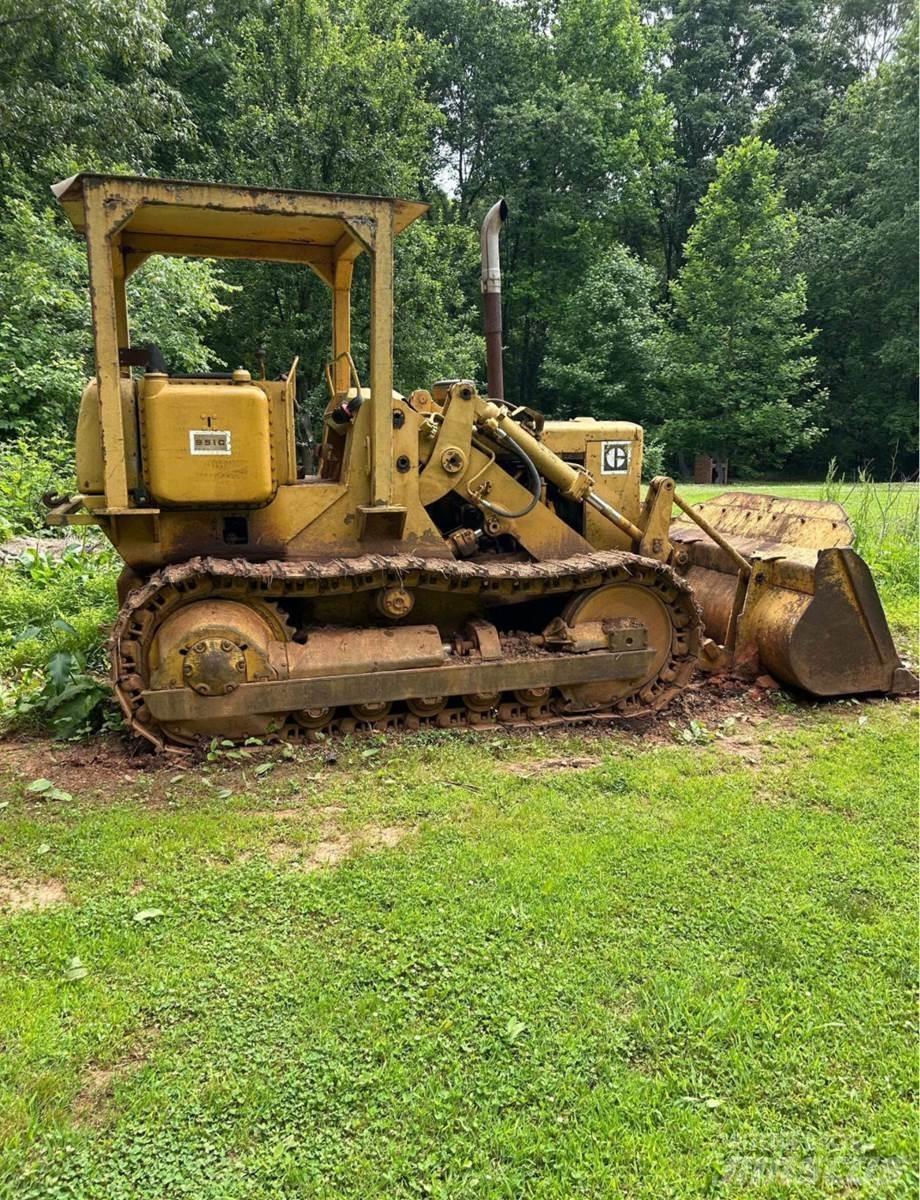 CAT 951C 궤도식 로우더