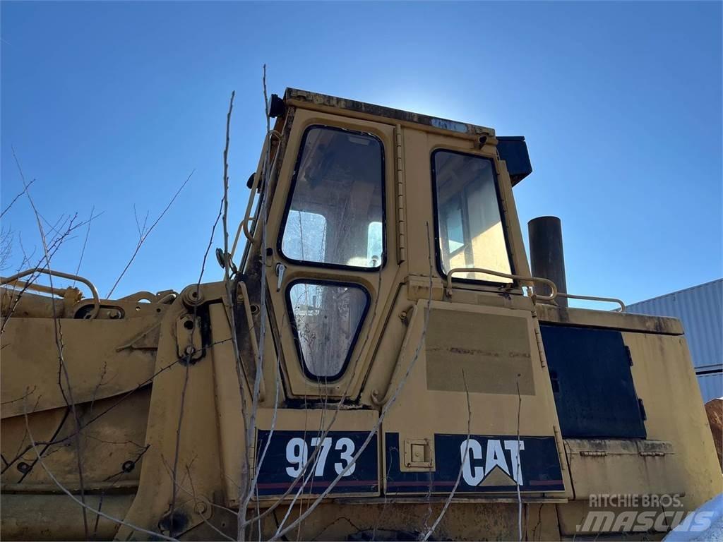 CAT 973 궤도식 로우더
